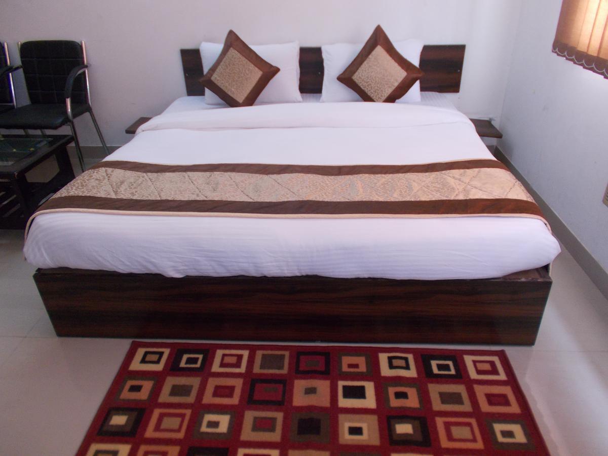 The Radiance Suites And Apartment Nowe Delhi Zewnętrze zdjęcie