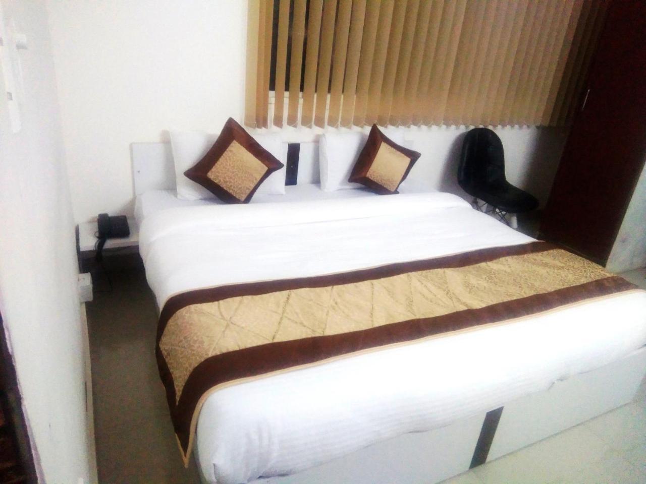 The Radiance Suites And Apartment Nowe Delhi Zewnętrze zdjęcie
