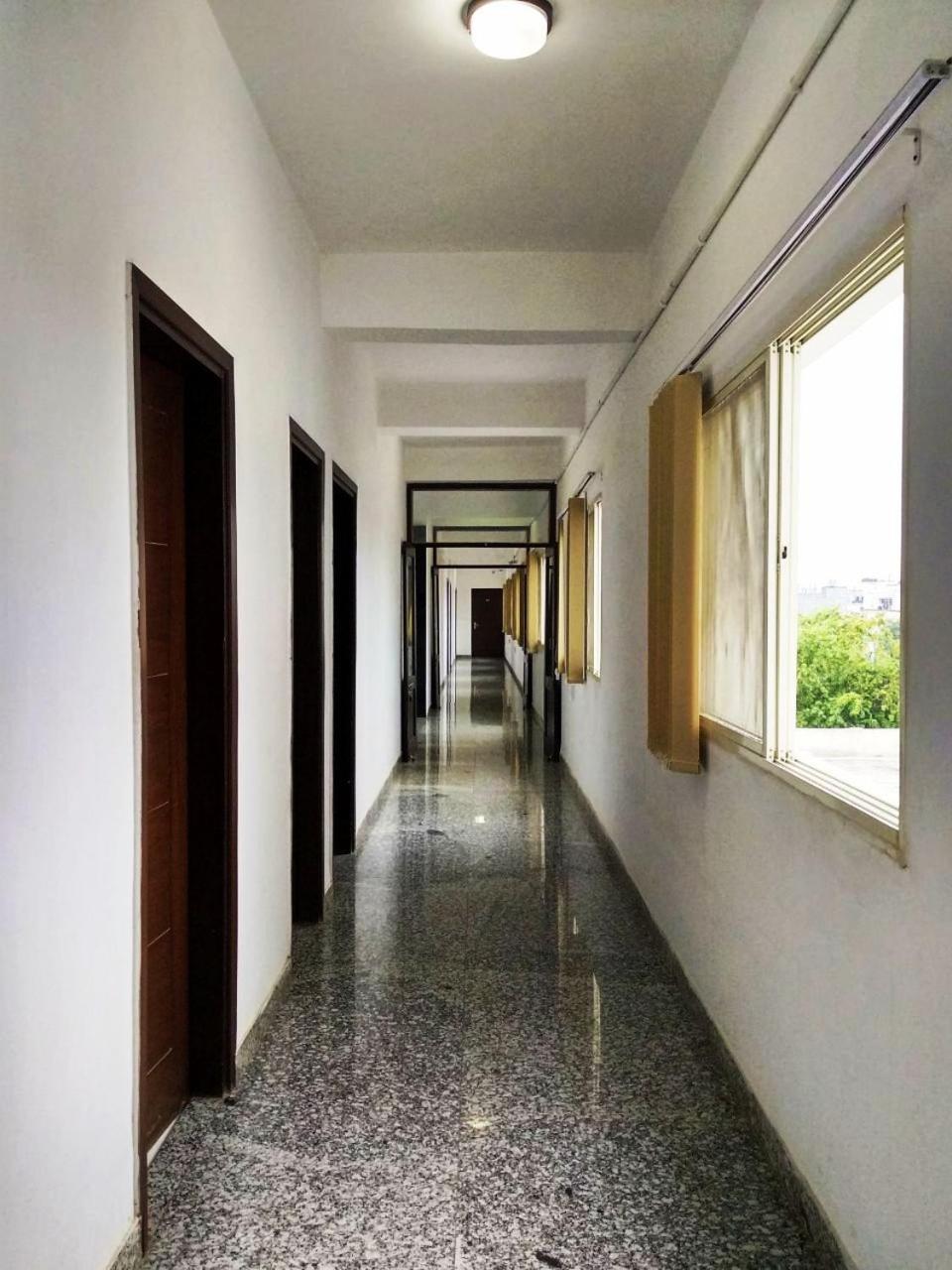 The Radiance Suites And Apartment Nowe Delhi Zewnętrze zdjęcie